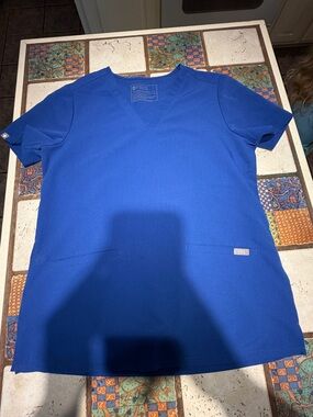 Figs V-Neck Scrub Top in Royal Blue